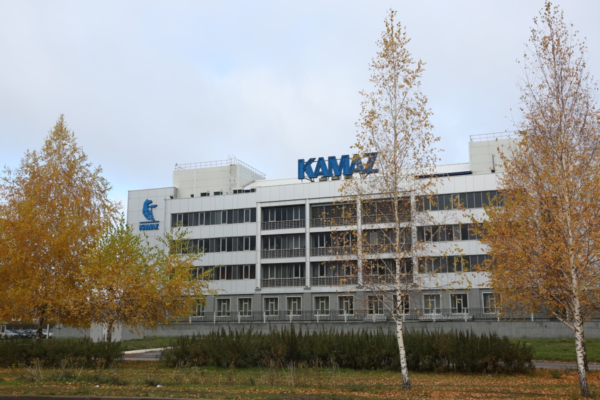 «КАМАЗ» отменяет введение трехдневной рабочей недели