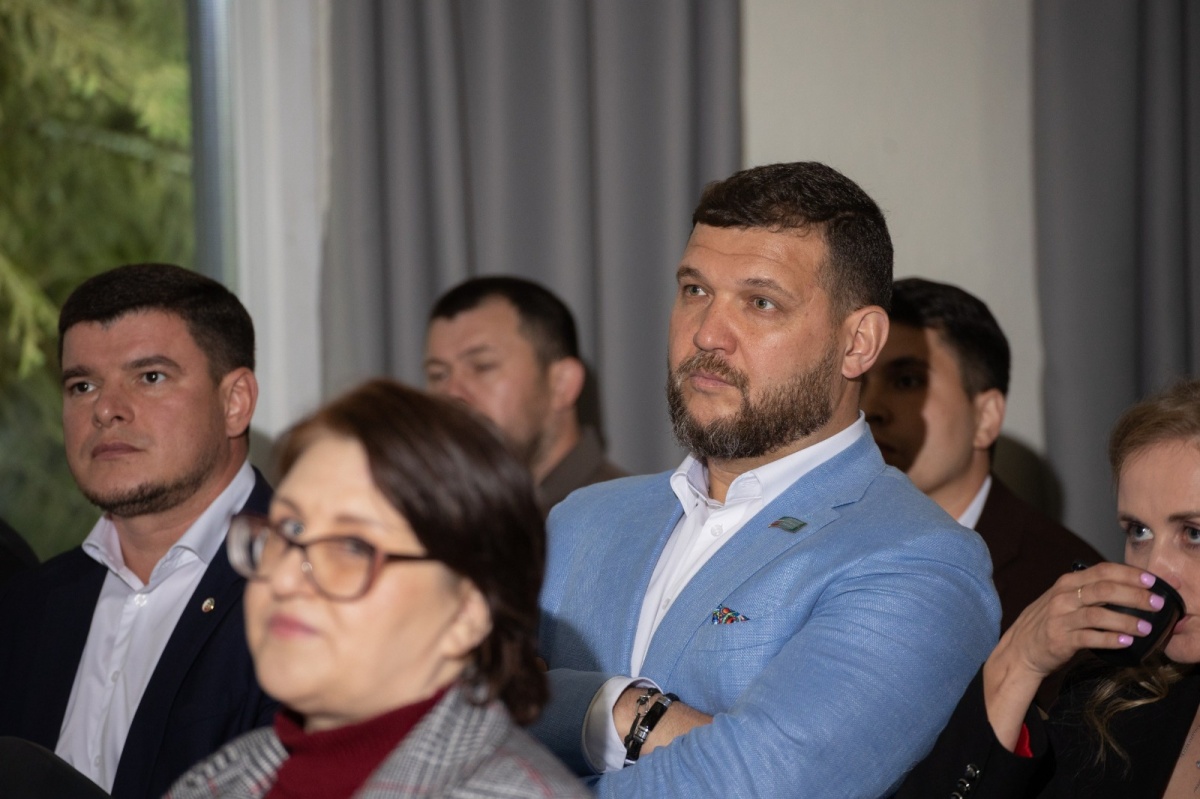«Новые люди» выдвигают на место Емельянова действующего депутата горсовета