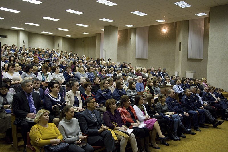 Антикоррупционная комиссия РТ собрала чиновников и служащих Челнов
