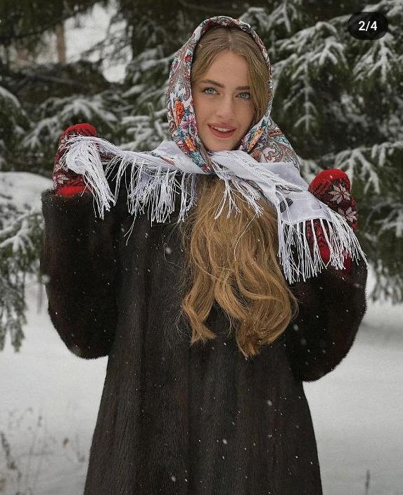 Челнинская фотомодель опубликовала кадры зимней фотосессии а-ля 80-е
