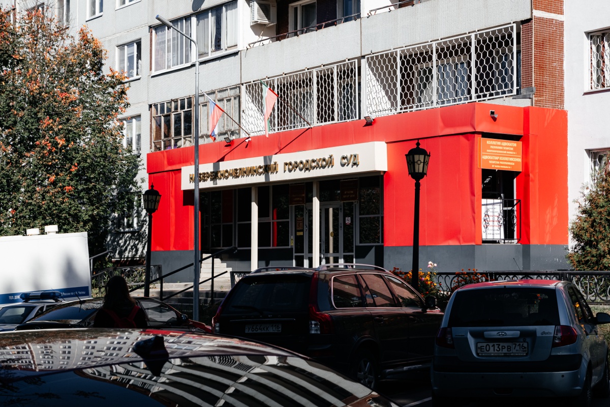 В Челнах суд закрыл шаурмичную за незаконное трудоустройство иностранца