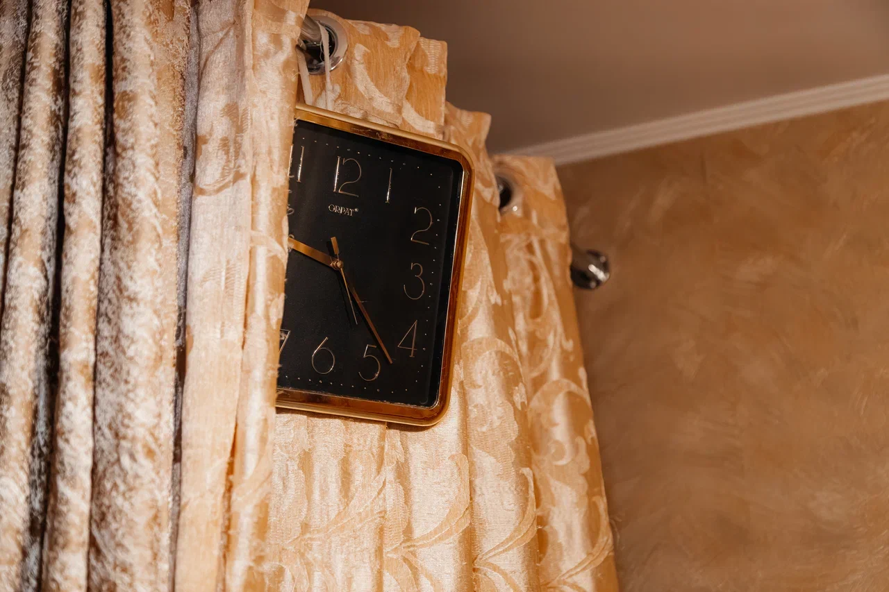 «Когда там у бабушки ноги гниют, потому что у нее сахарный диабет, от нее какой запах должен исходить?» «Когда там у бабушки ноги гниют, потому что у нее сахарный диабет, от нее какой запах должен исходить?»