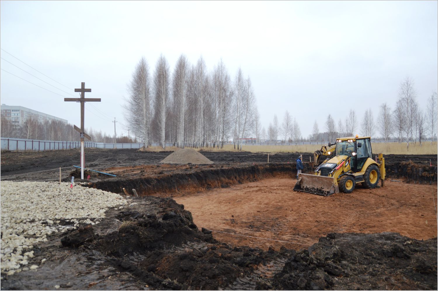 В Челнах началось строительство Крестовоздвиженского храма (фото)
