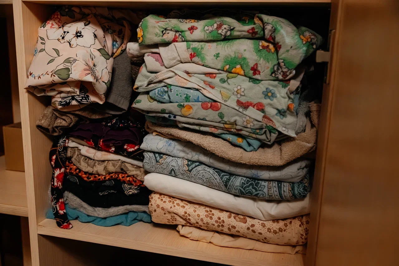 «Когда там у бабушки ноги гниют, потому что у нее сахарный диабет, от нее какой запах должен исходить?» «Когда там у бабушки ноги гниют, потому что у нее сахарный диабет, от нее какой запах должен исходить?»