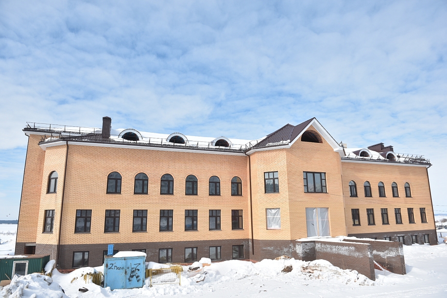 В Челнах завершили строительство здания православной гимназии