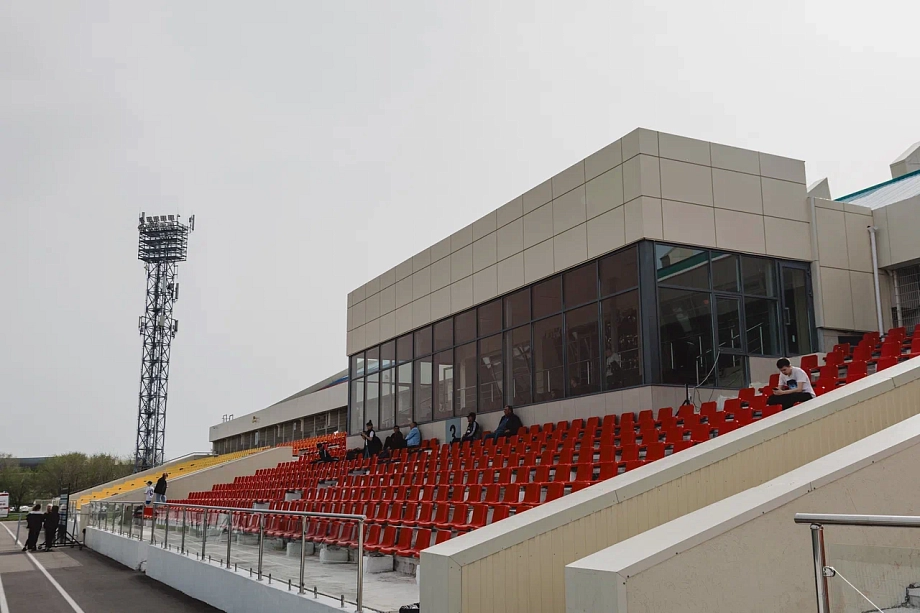 Как сейчас выглядит легендарный стадион «Строитель» в Челнах (фото)