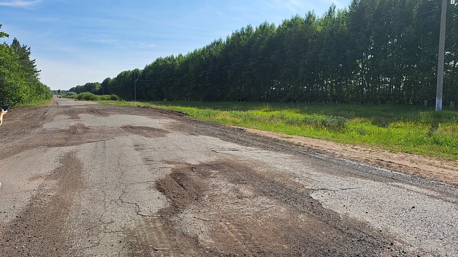 В Тукаевском районе проверили, как подрядчик М7 чинит разбитые дороги