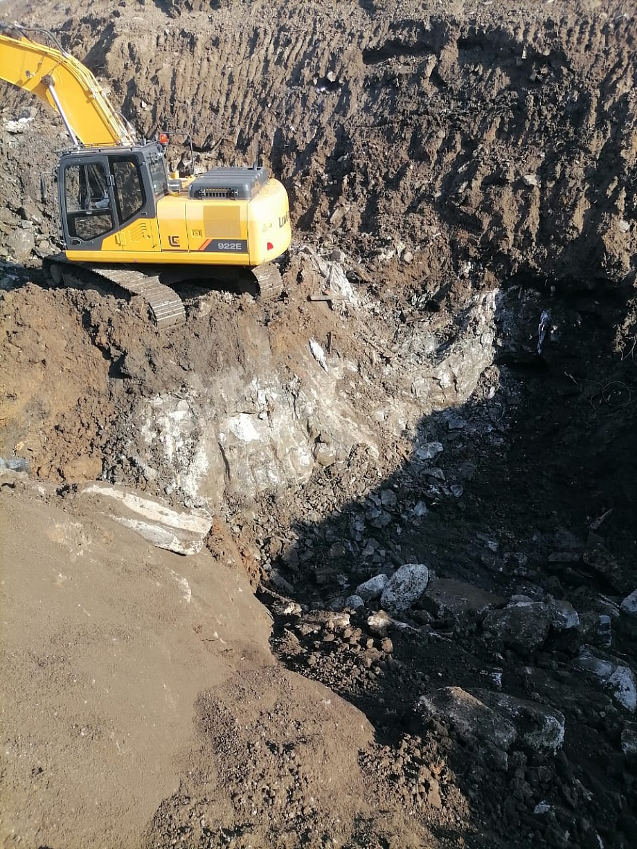 В Челнах при ремонте участка Нариманова обнаружен подземный ледник (фото)