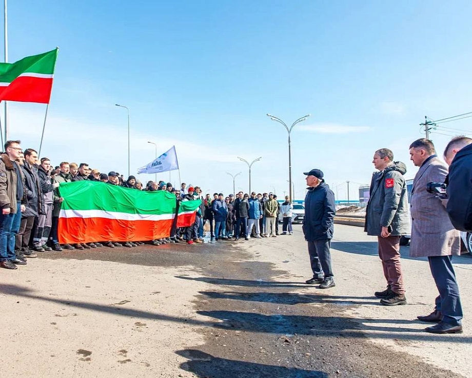 Рустам Минниханов посетил Елабугу и Нижнекамск после атаки беспилотников