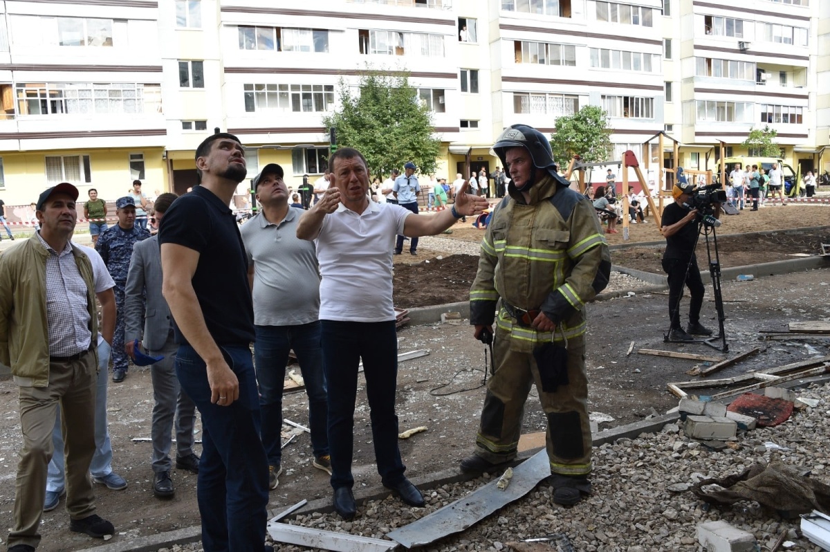 Момент взрыва в жилом доме в Нижнекамске попал на видео 25.07.2023