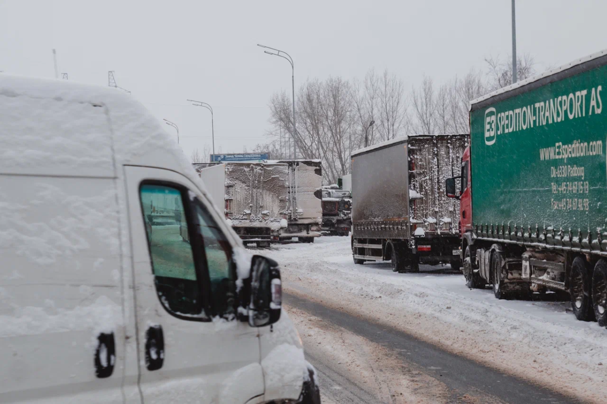 Жители Замелекесья жалуются властям на регулярные пробки 26.01.2024