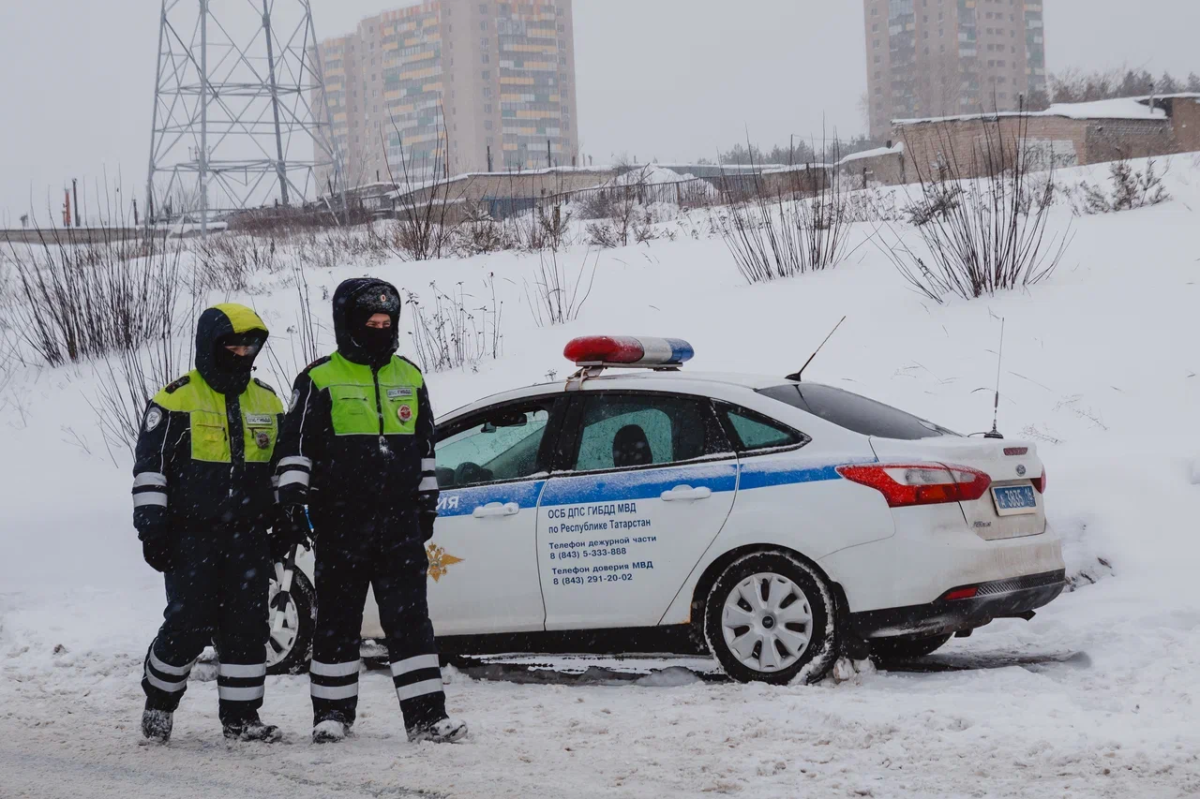 В Челнах перевернулся пьяный лихач на машине с надписью «Заказные убийства»  25.01.2024