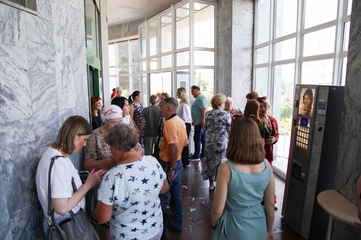 Фото: что сейчас происходит в Автоградбанке 17.06.2024