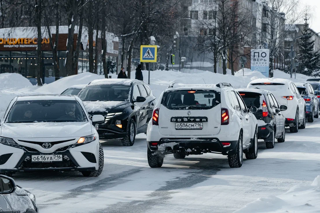 В Нижнекамске призвали «переобуть» служебный транспорт в местные шины  12.02.2024