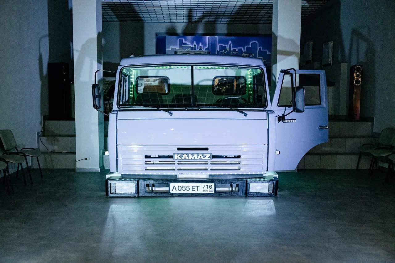 Кухонная утварь, роба и «Молнии» 70-х: что показывают в музее к юбилею «КАМАЗа» 