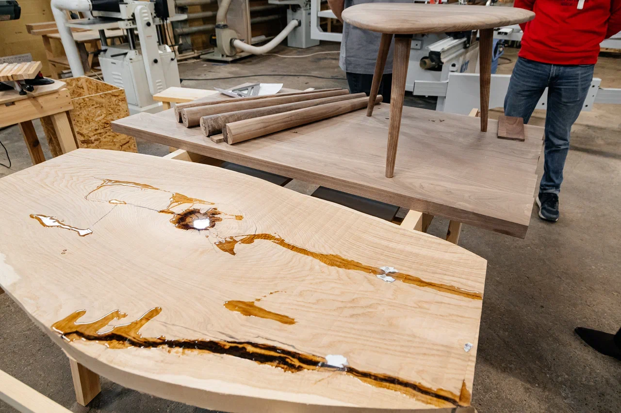 «Нас не привлекает мебель, которая в 90% присутствует на рынке. В ней нет ни жизни, ни души» «Нас не привлекает мебель, которая в 90% присутствует на рынке. В ней нет ни жизни, ни души»