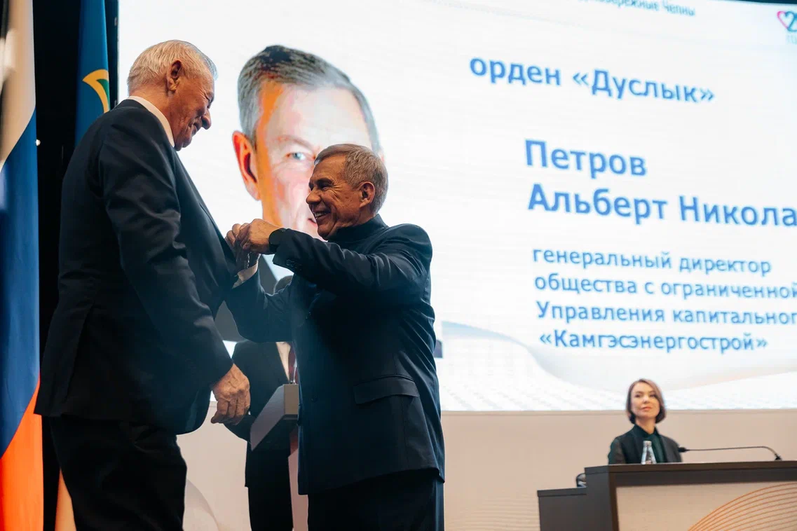 «Много замечаний и жалоб… Нигә тәртип юк? Почему нет порядка?!»