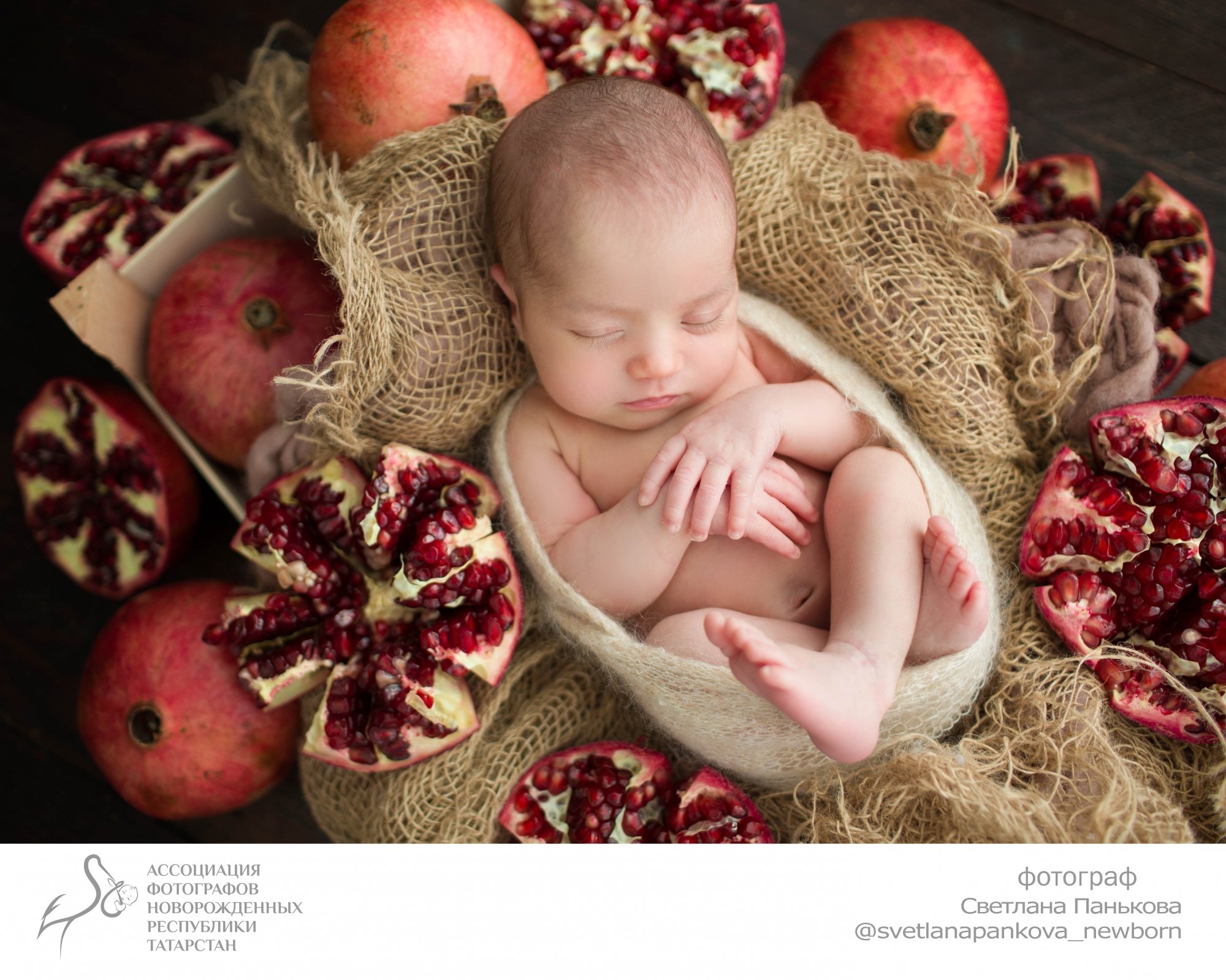 Челнинский фотограф участвует в трогательной newborn выставке в Казани. Фото
