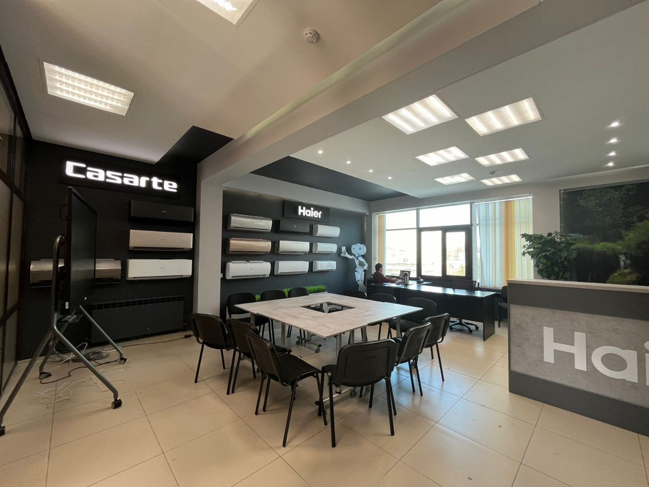 Офис, шоурум или коворкинг? В Альметьевске открылся Haier House! Офис, шоурум или коворкинг? В Альметьевске открылся Haier House!