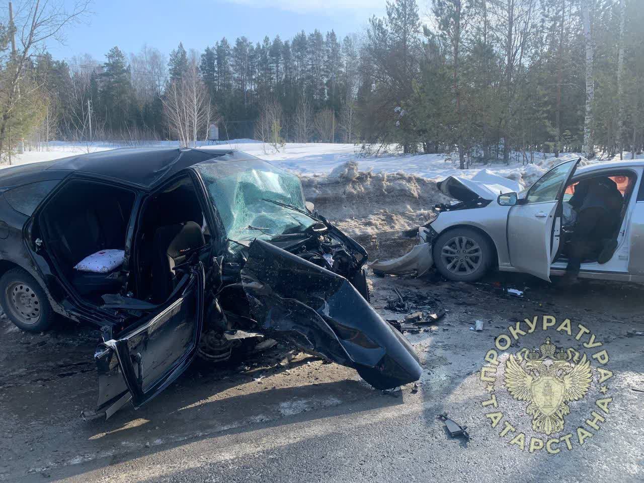 В ДТП под Челнами погибли водитель и пассажир «Лады Гранты» 