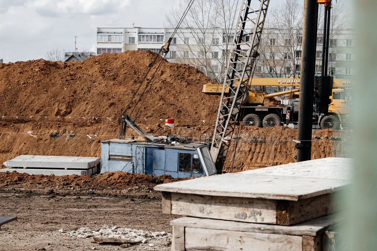 Скандальный дом в 59-м микрорайоне будут строить три года (фото) 