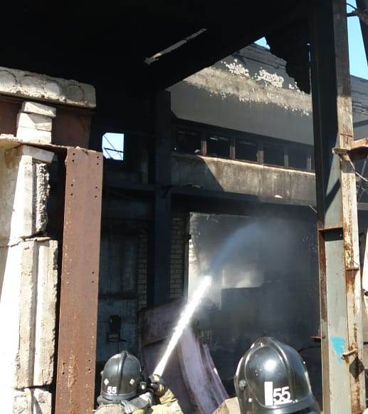 На территории БСИ сгорел еще один склад (фото)