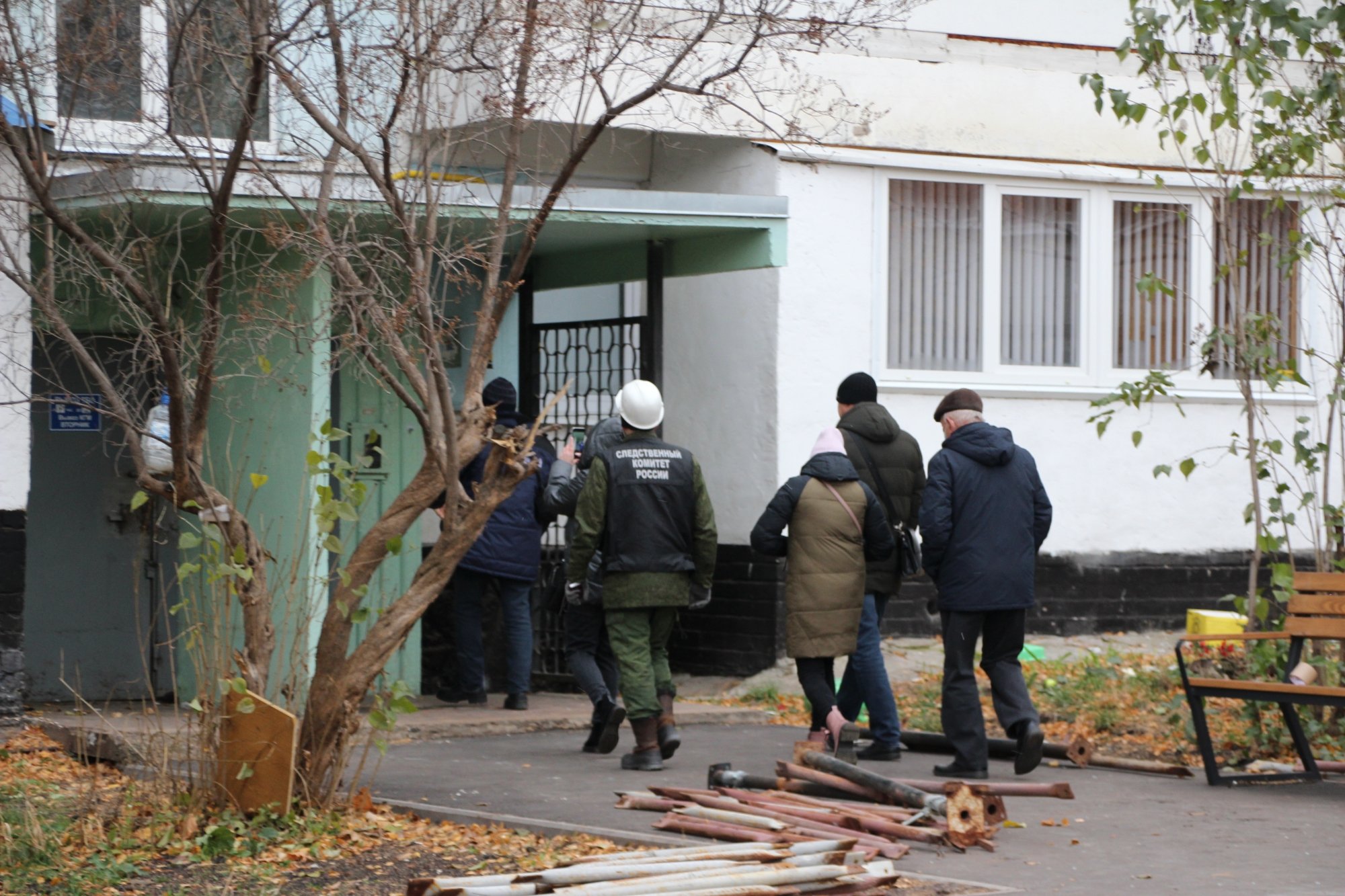 Переселенцам дома 48/20 разрешили зайти в квартиры (видео)