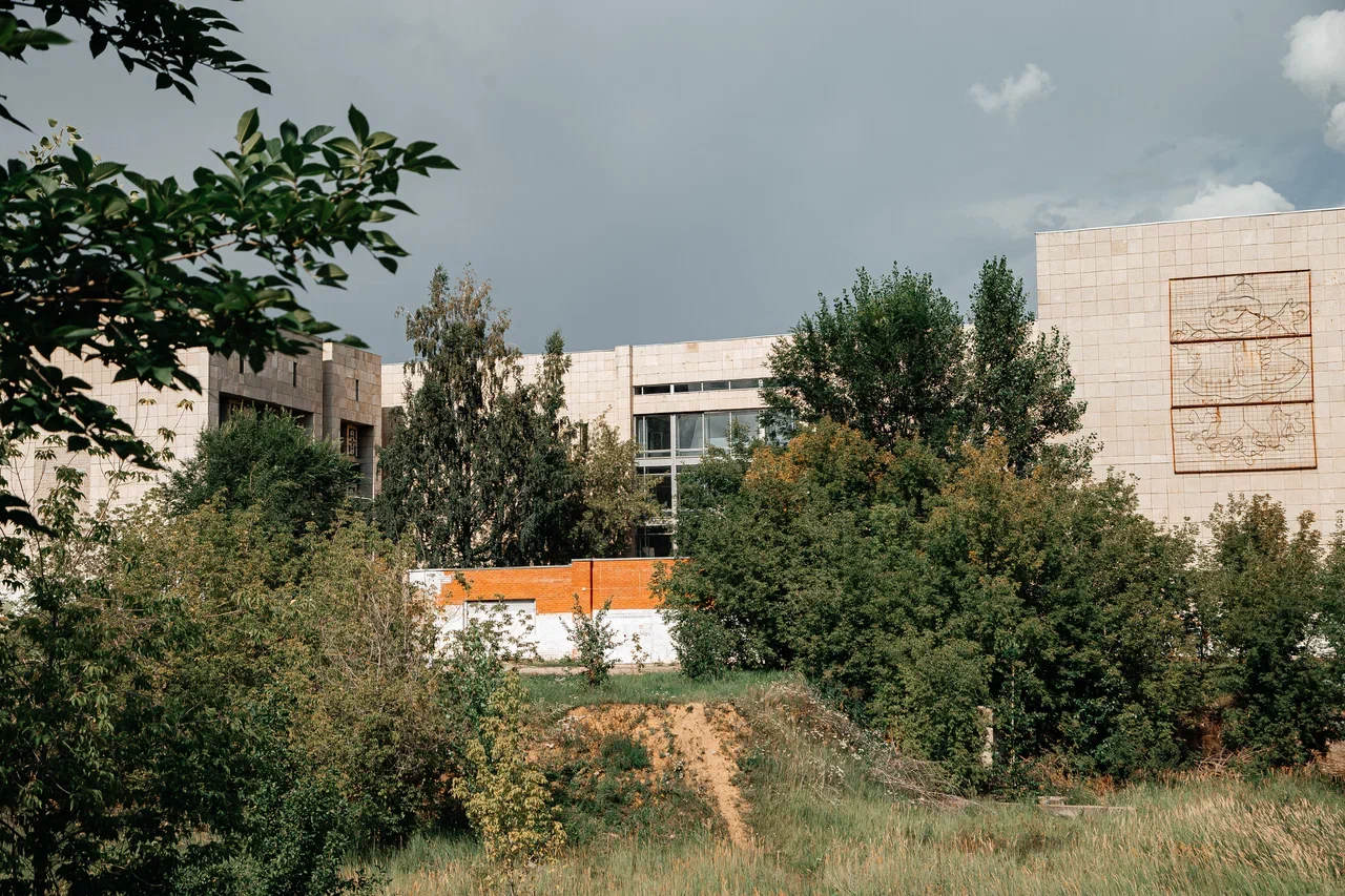 Фото: как выглядит заброшенная стройка КФУ, где должен появиться кампус 