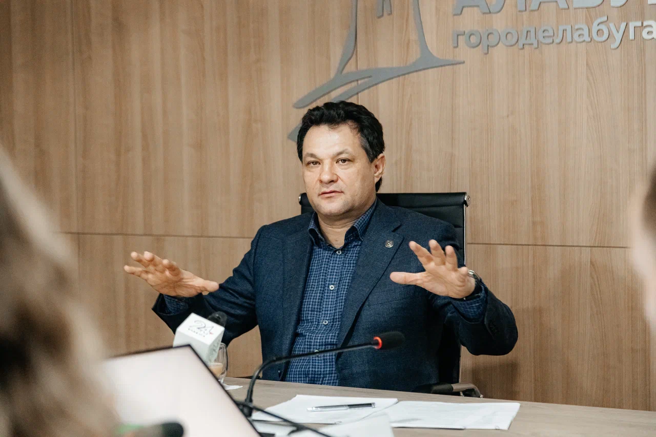 «Богатые люди есть, но очень стеснительные. Скромность и туризм - это не работает»