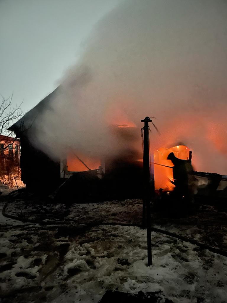 На пожаре под Челнами погиб мужчина, спасая свое имущество от огня 