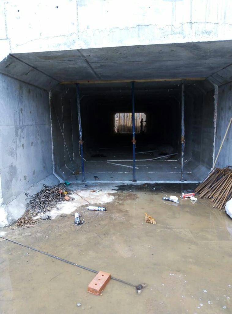 В подземке на автостанции построили тоннель. Фото 