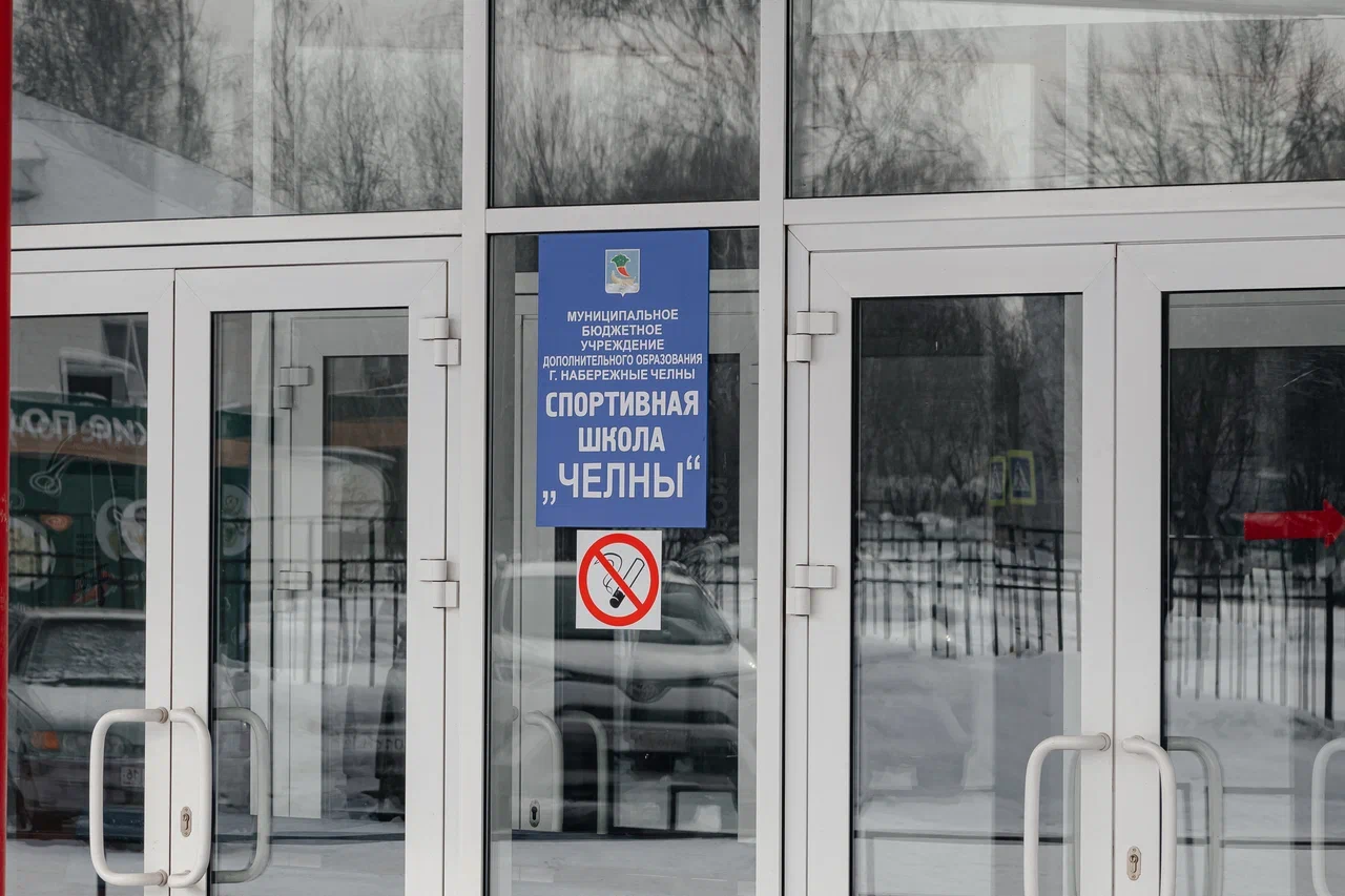 Фото: в Челнах уже второй год закрыт ледовый дворец, который открывал Третьяк Фото: в Челнах уже второй год закрыт ледовый дворец, который открывал Третьяк
