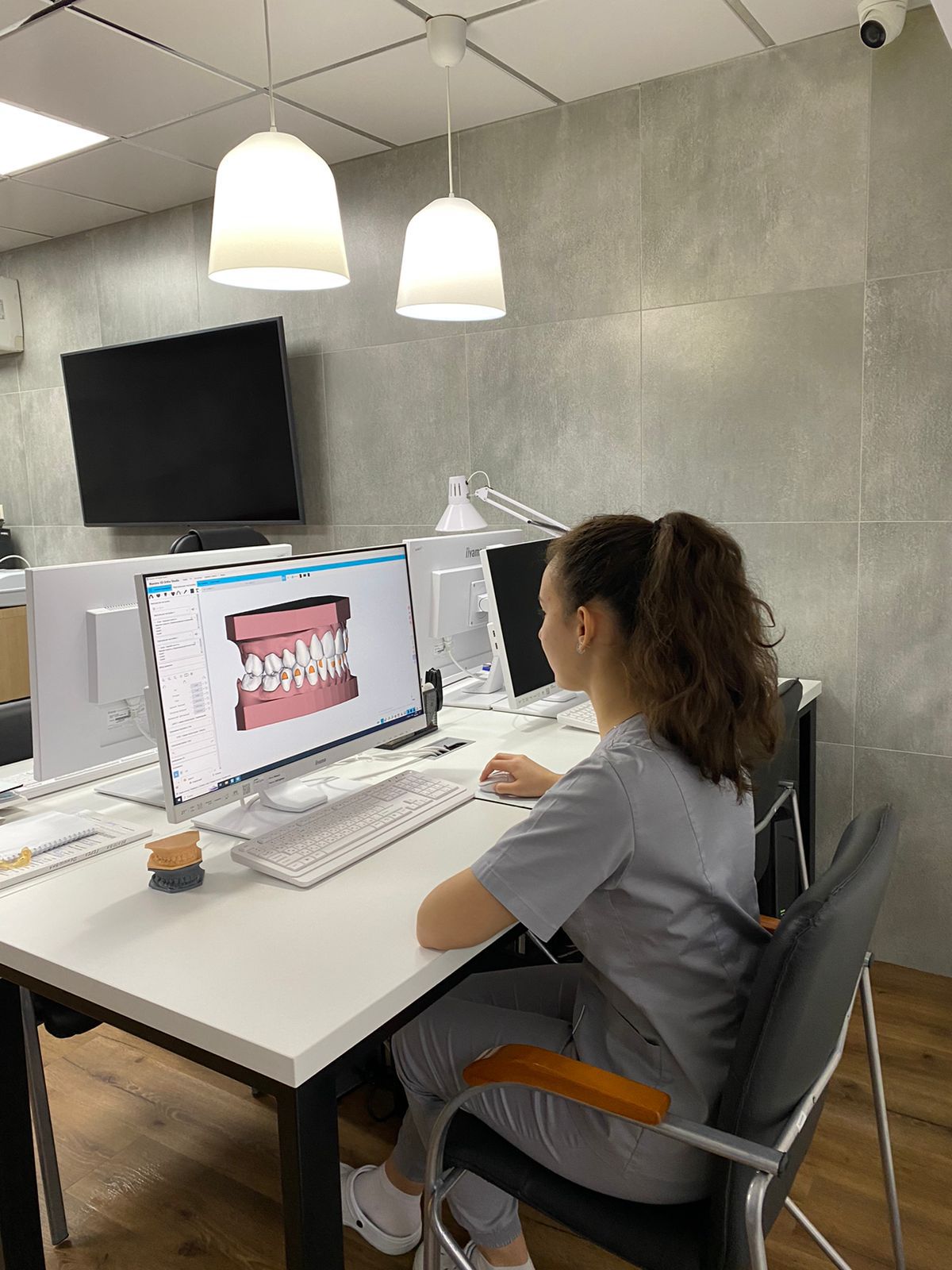 «Красивая улыбка - результат высокого мастерства врача, цифровых технологий и функциональной диагности»