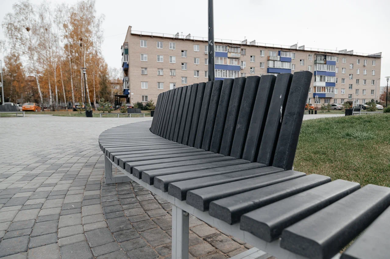 Как бывший топ-менеджер «Домкора» собирает скамейки из пластика Как бывший топ-менеджер «Домкора» собирает скамейки из пластика