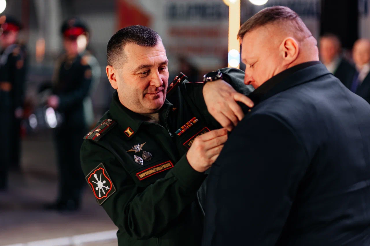 Более 400 спортсменов съехались в Челны на армейский рукопашный бой (фото) Более 400 спортсменов съехались в Челны на армейский рукопашный бой (фото)