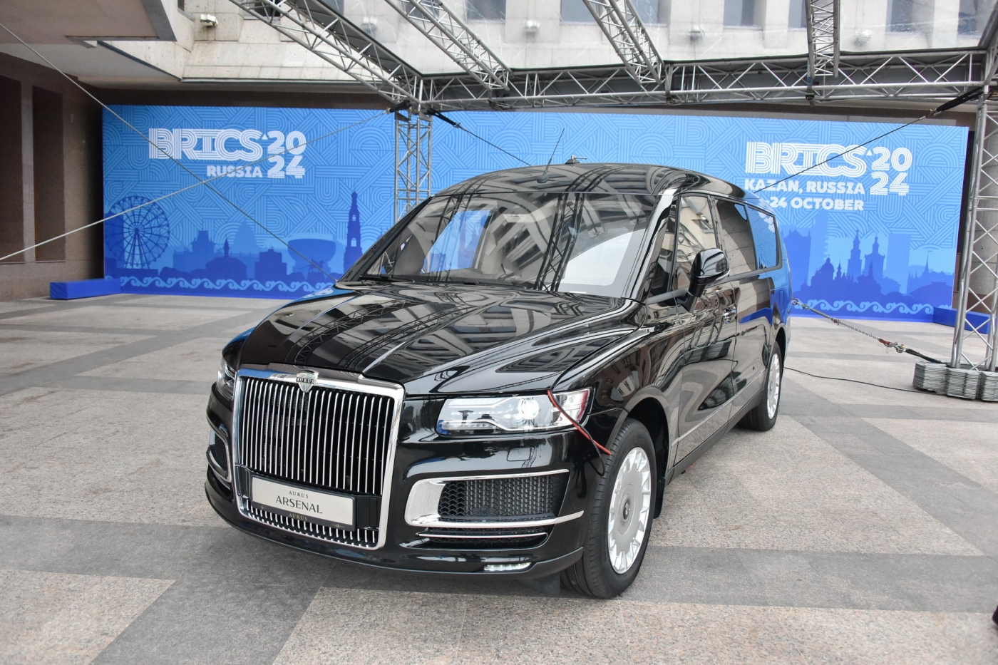 Фото: «КАМАЗ» представил новую технику в Казани на саммите БРИКС Фото: «КАМАЗ» представил новую технику в Казани на саммите БРИКС