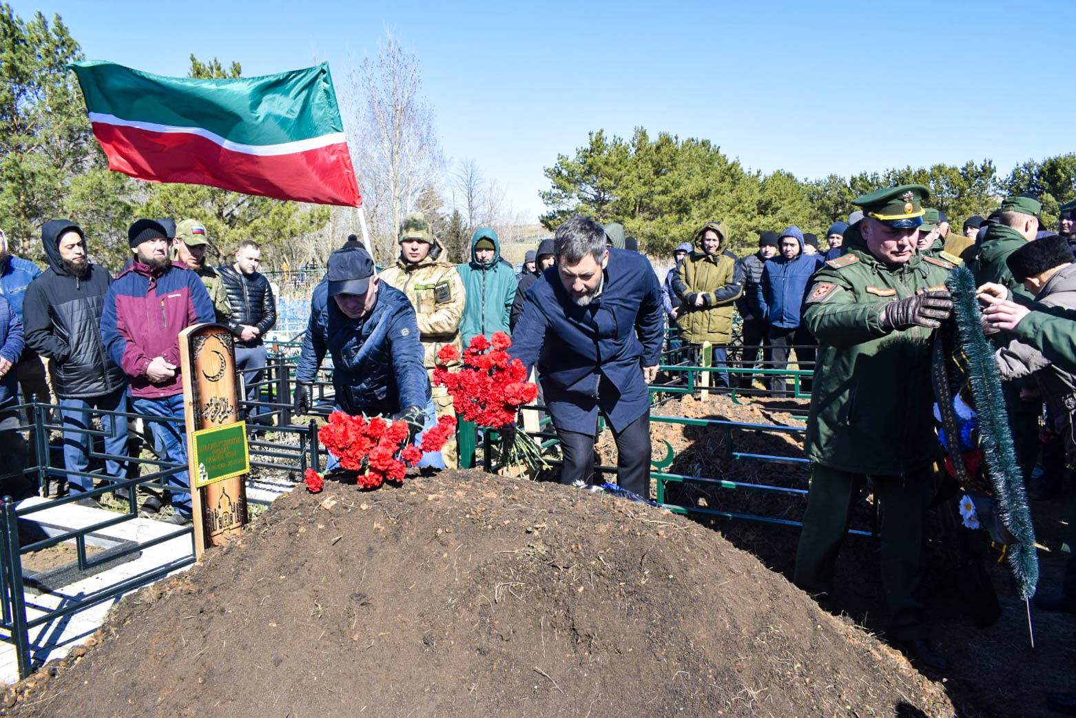 В Тукаевском районе похоронили бойцов, которые погибли в спецоперации (фото)