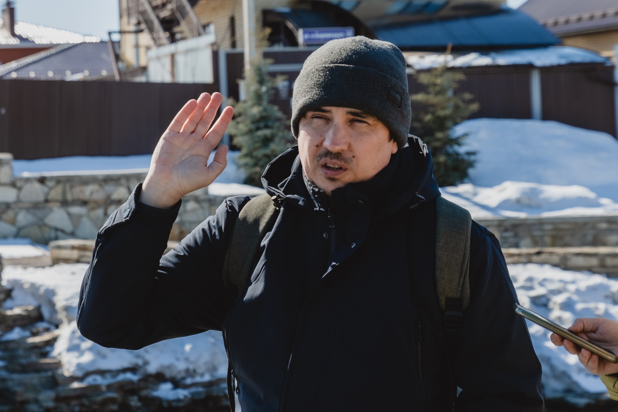 «Люди освоили новую землю. Это было выгодно, но опасно. Поставить им памятник было бы прекрасно»