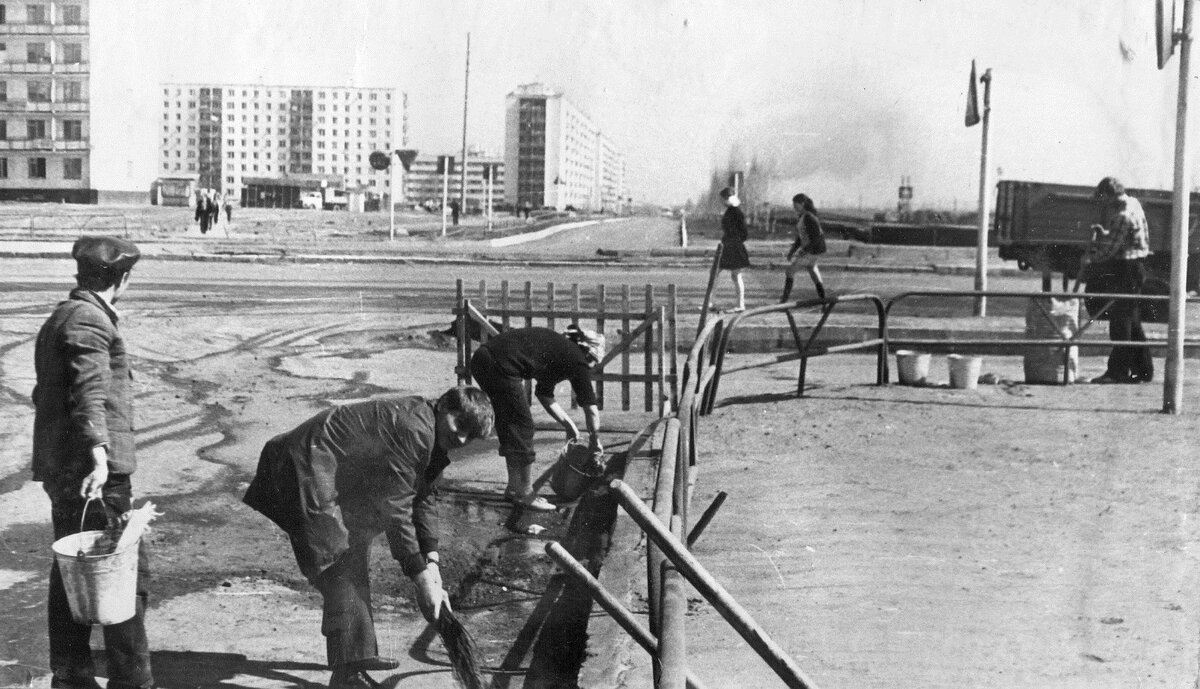 Как проходил Ленинский субботник на «КАМАЗе» 50 лет назад (фото)