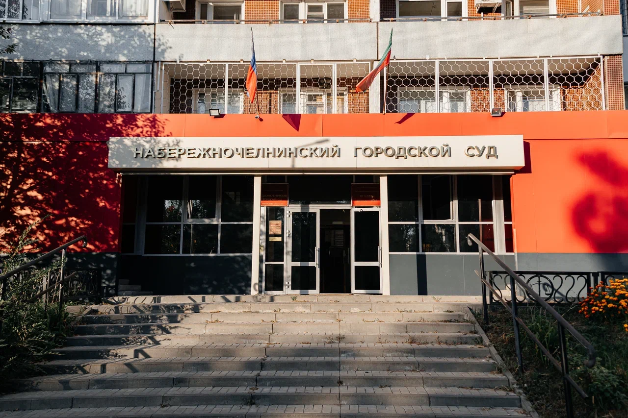 «20 осужденных, я некурящий. Упал в обморок позавчера, еще в аварию попали…» «20 осужденных, я некурящий. Упал в обморок позавчера, еще в аварию попали…»