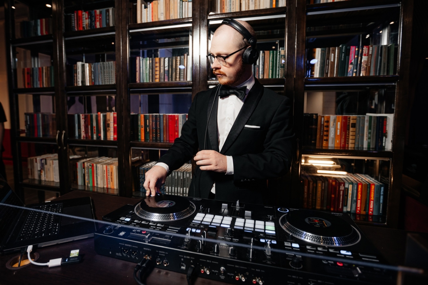 Атмосфера магии и чудес: в Челнах открылся новый рестоклуб Magic place Атмосфера магии и чудес: в Челнах открылся новый рестоклуб Magic place