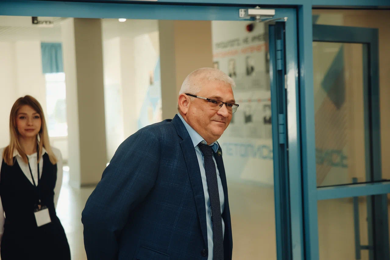 «Должен быть сплав опыта, мудрости и молодости. Хотели бы привлечь людей с финансовыми и административными возможностями»