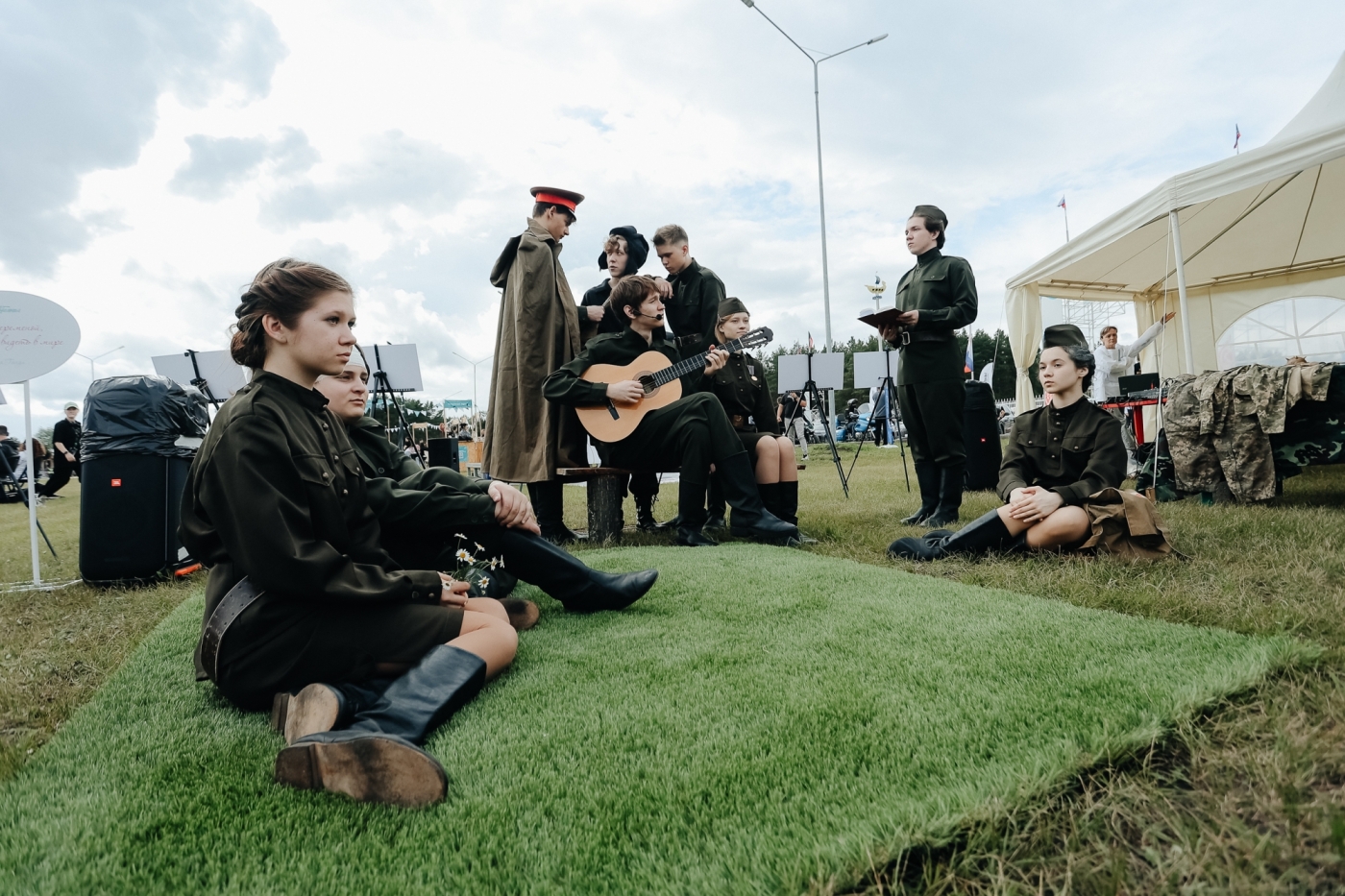 Фото: как в Челнах отмечают День молодежи