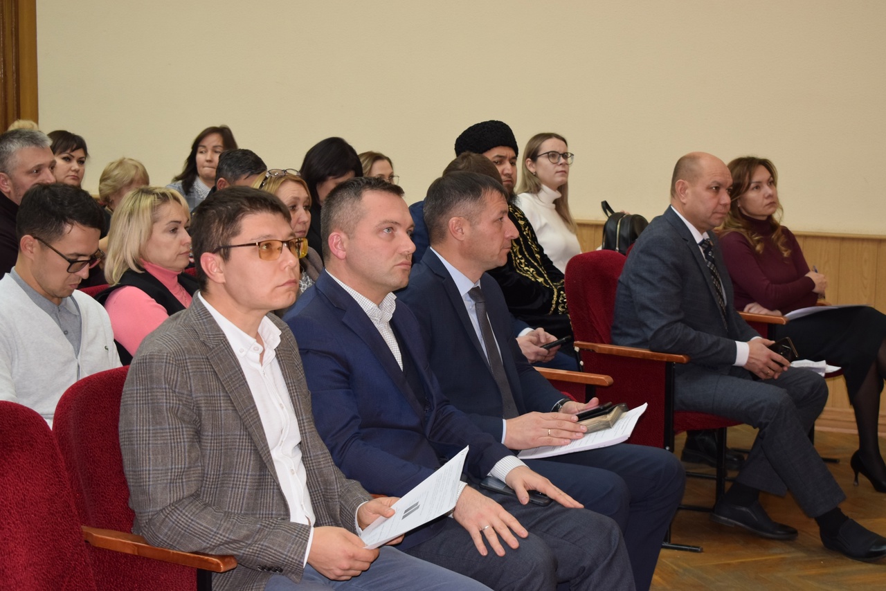 Махмутова взяли в тукаевский исполком на испытательный срок