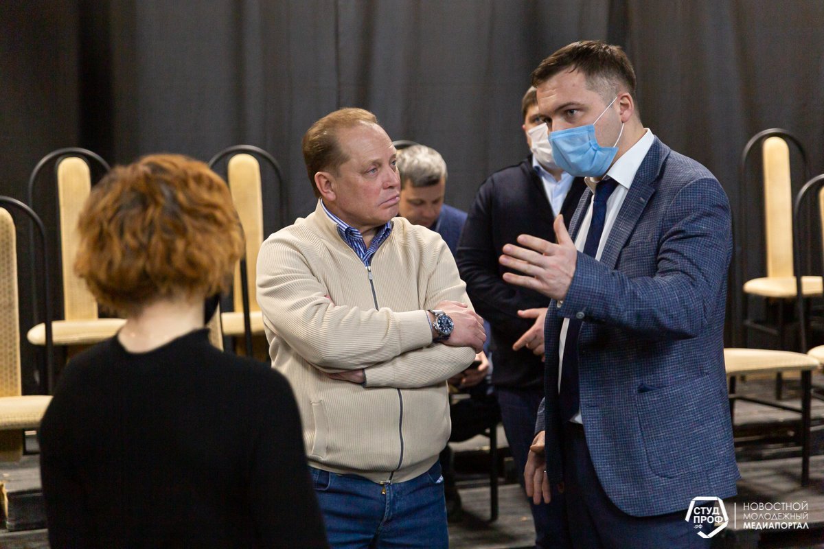 Мэр Нижнекамска Айдар Метшин оценил реновацию челнинского МЦ «Нур» (фото)