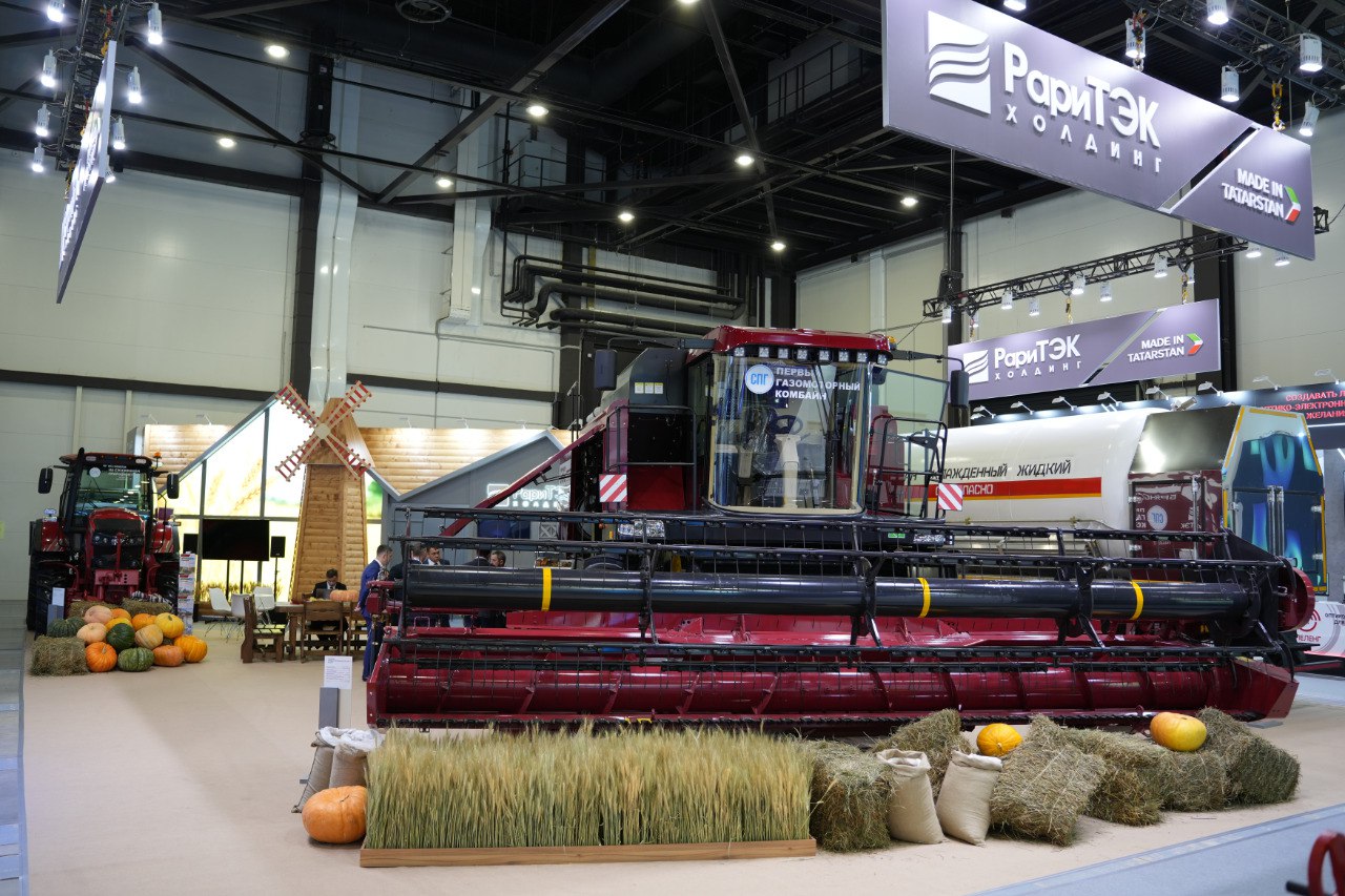 «РариТЭК» передал «Газпрому» первый выпущенный в России среднетоннажный грузовик LOTOS «РариТЭК» передал «Газпрому» первый выпущенный в России среднетоннажный грузовик LOTOS