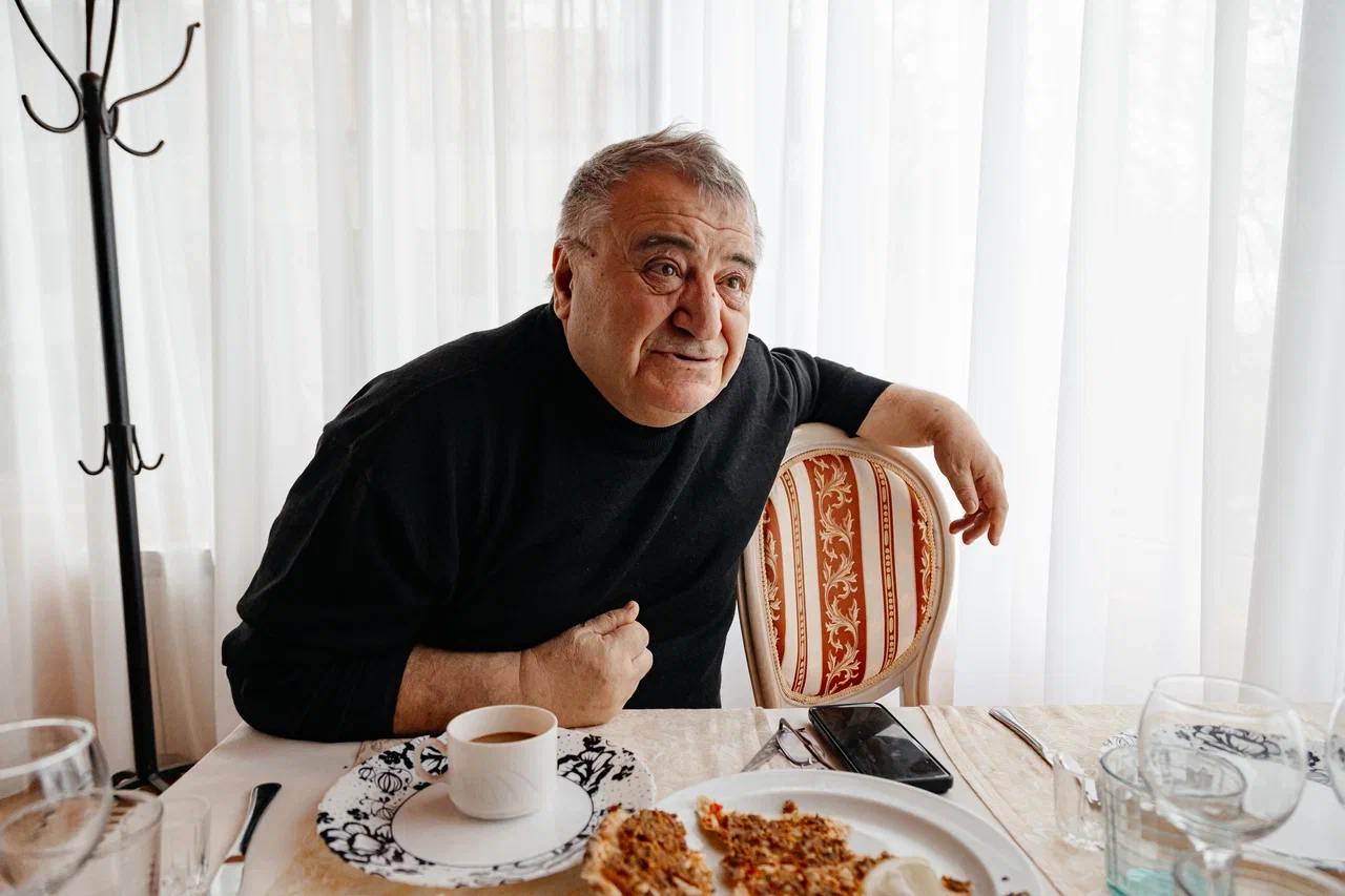 «Я пережил 90-е, жил в кризис, но от этих нападок просто не выжил» «Я пережил 90-е, жил в кризис, но от этих нападок просто не выжил»