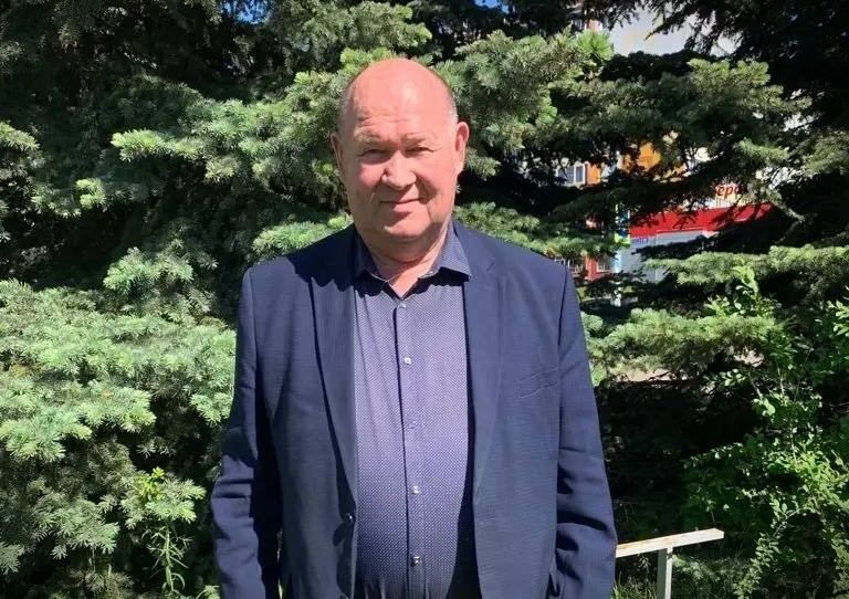 В Челнах простятся с заслуженным строителем РТ Розвельтом Гимадиевым В Челнах простятся с заслуженным строителем РТ Розвельтом Гимадиевым