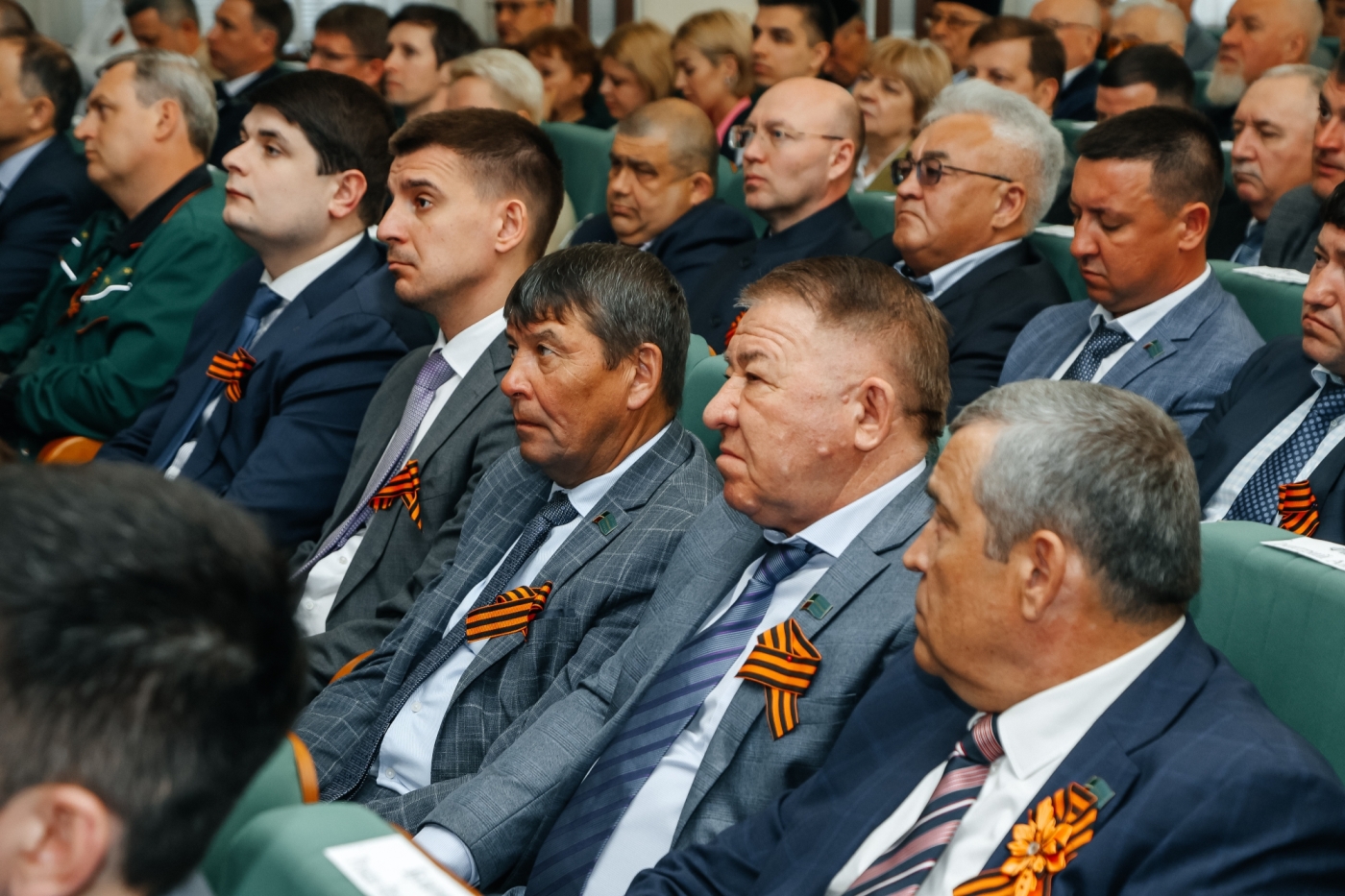 Фото: как в Нижнекамске прощались с Муллиным и встречали Беляева