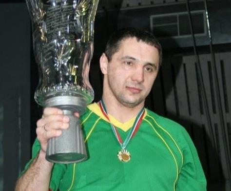 За плечами Айрата Гилаева - титул абсолютного чемпиона мира по борьбе на поясах